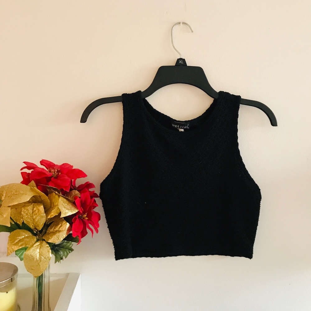 Black crop top